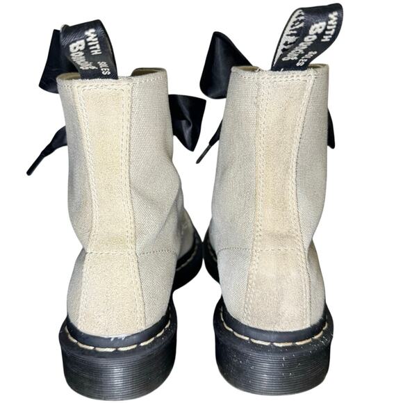 Dr. Martens 1460 Canvas 8 Eye Boots Ribbon Laces Beige Size 7 - Picture 8 of 10